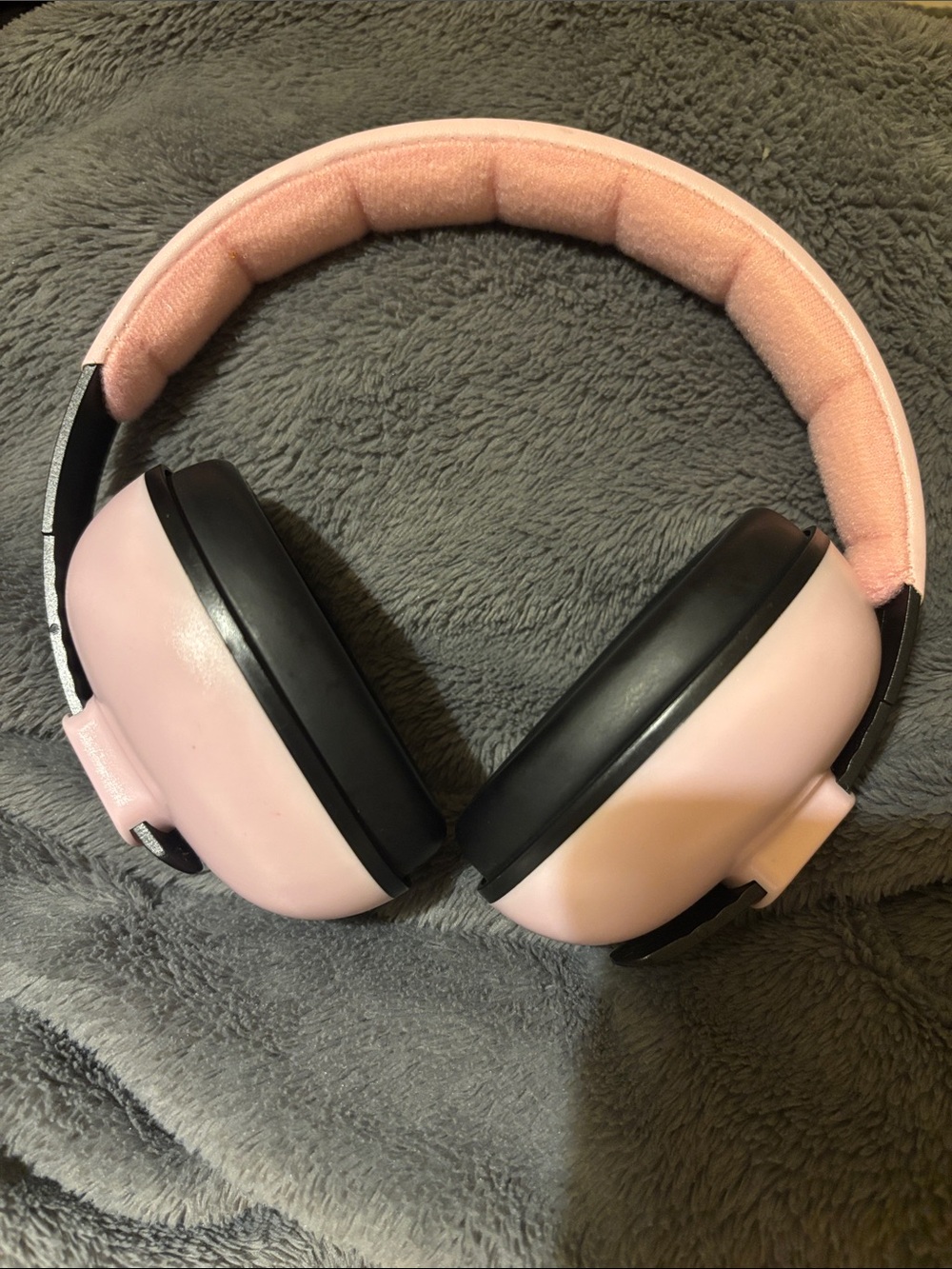 Noise canceling baby headphones pink
